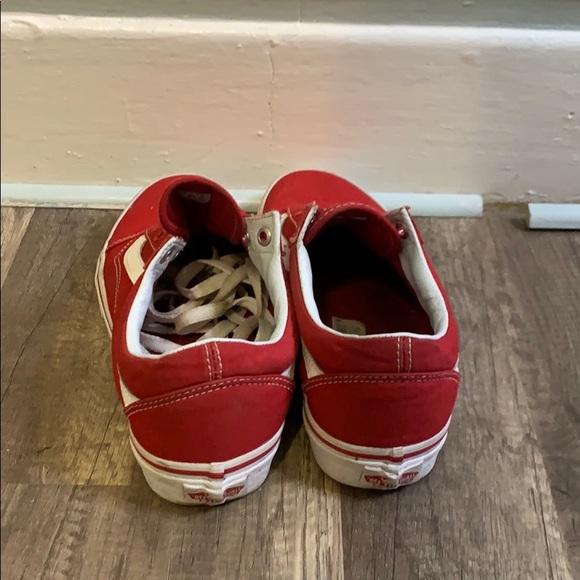 Low top red vans - Picture 3 of 4